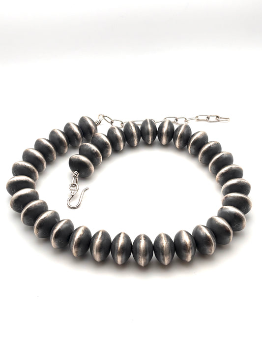Stanford Yazzie 24mm Navajo Pearls