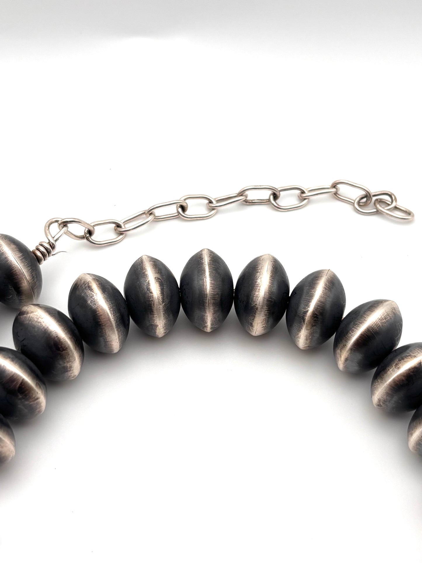 Stanford Yazzie 24mm Navajo Pearls